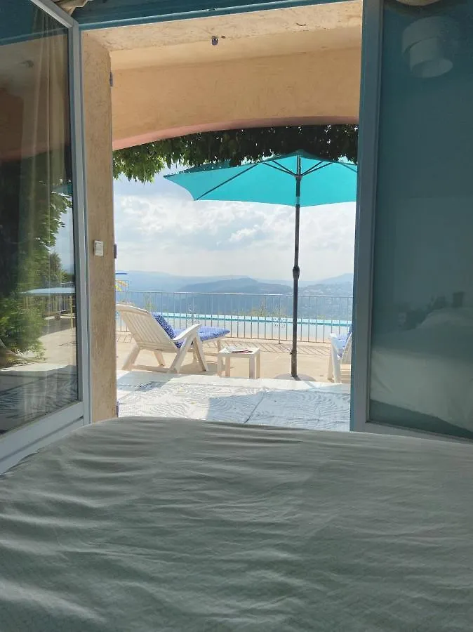 Konukevi Les Volets Bleus Otel Spéracèdes Fransa